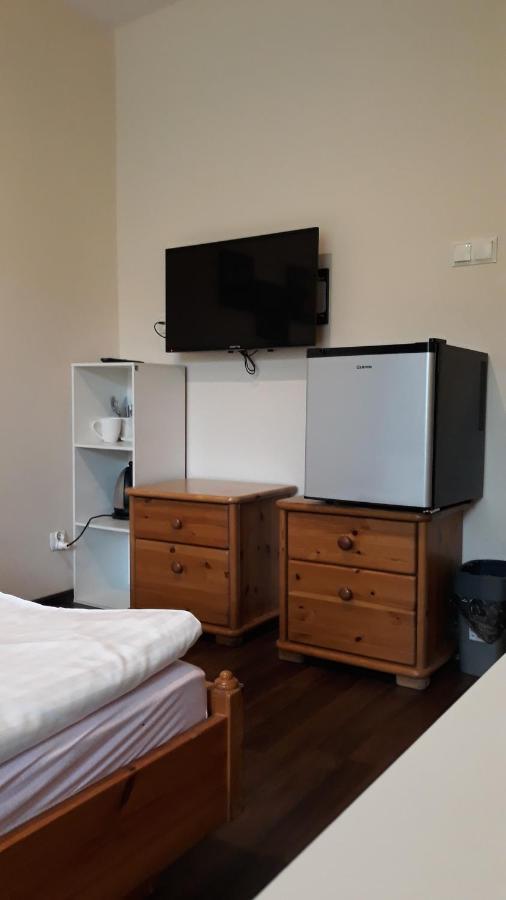 Apartamenty I Pokoje Przy Parku Jelenia Gora Exterior photo