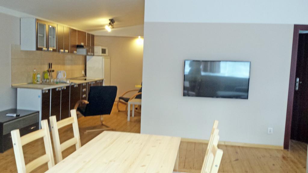 Apartamenty I Pokoje Przy Parku Jelenia Gora Exterior photo